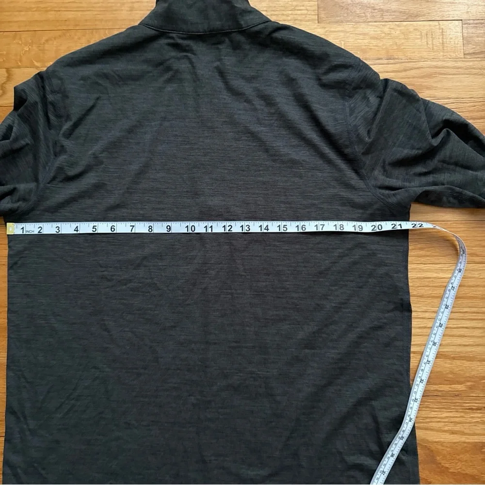Vuori Ease Performance Half Zip 2.0 Pullover Men’s  Gray  Missing Size Tag‎  L